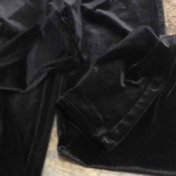 Forever21 Black Crushed Velvet Skinny. Size Small - Picture 3 of 5